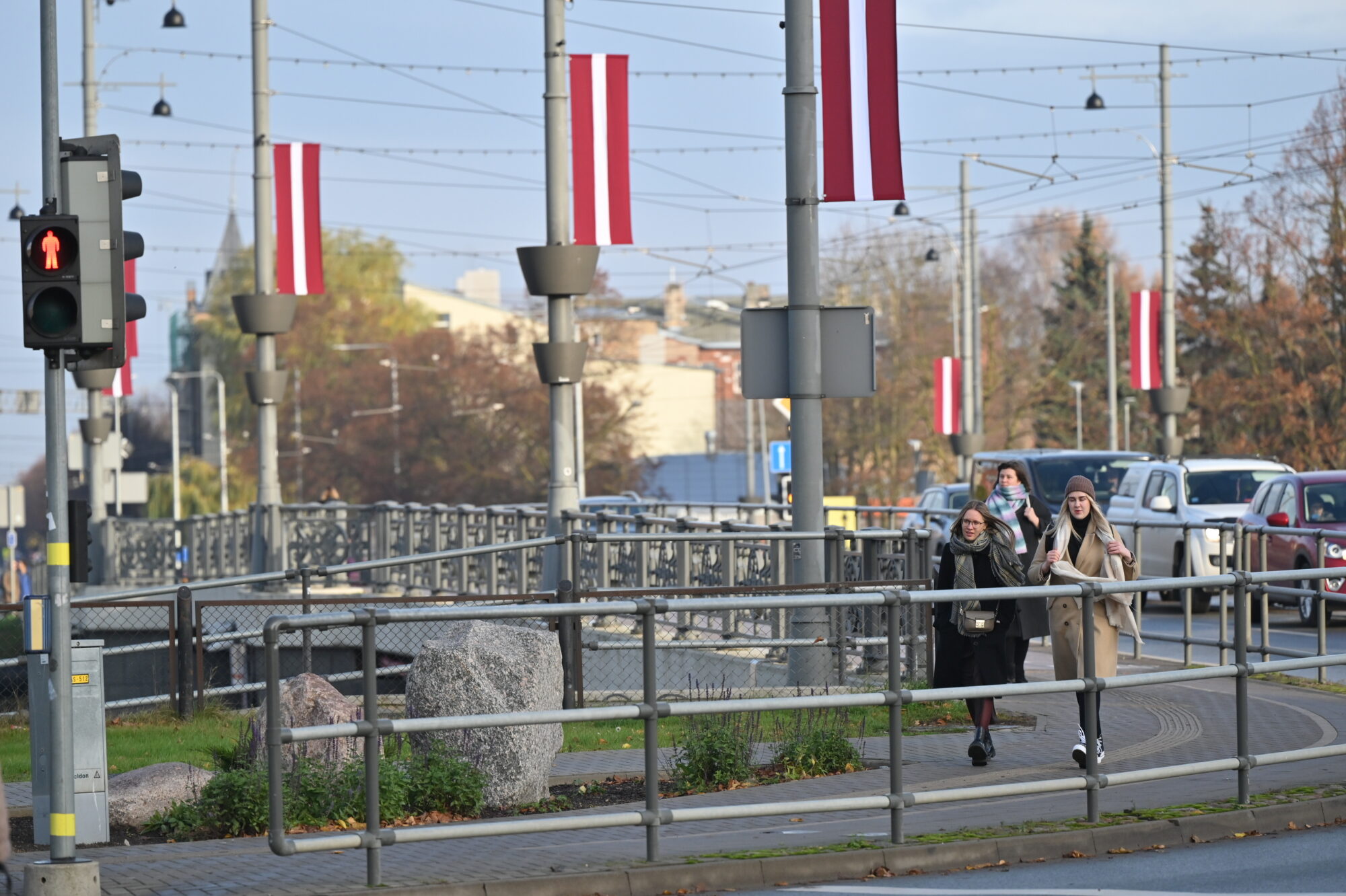 Foto: Kas mums ir Latvija: cilvēku stāsti par brīvību, piederību un lepnumu valsts 107. gadadienā