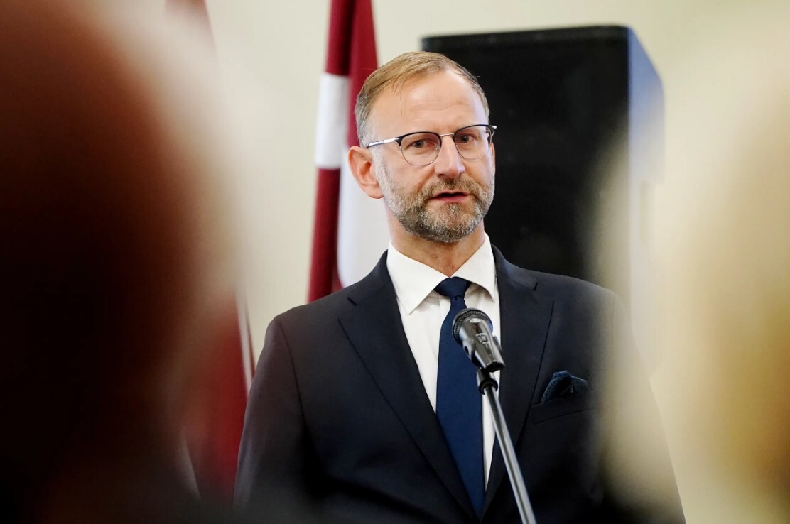 Ministrs šogad avārijās bojāgājušo statistiku nosauc par skarbu un neizslēdz bargāku sodu ieviešanu