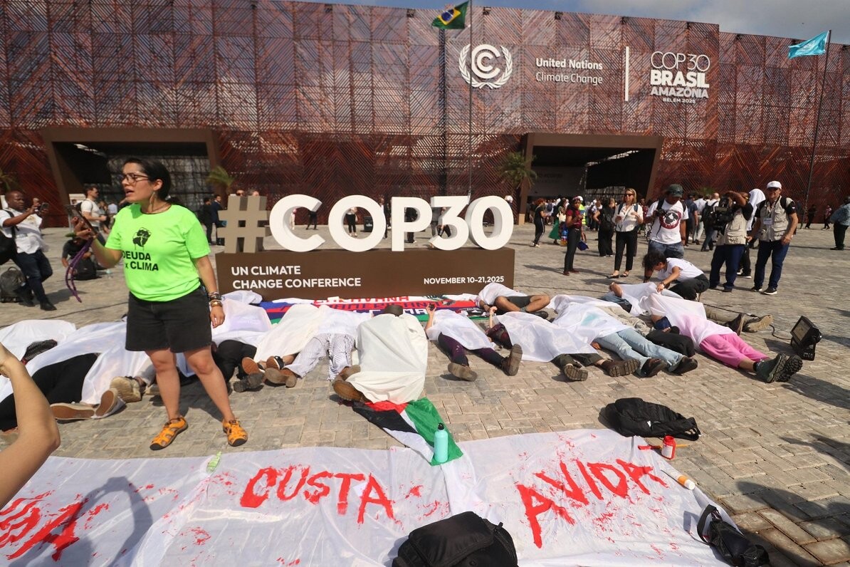 Brazīlijā aktīvisti ielauzušies COP30 norises vietā