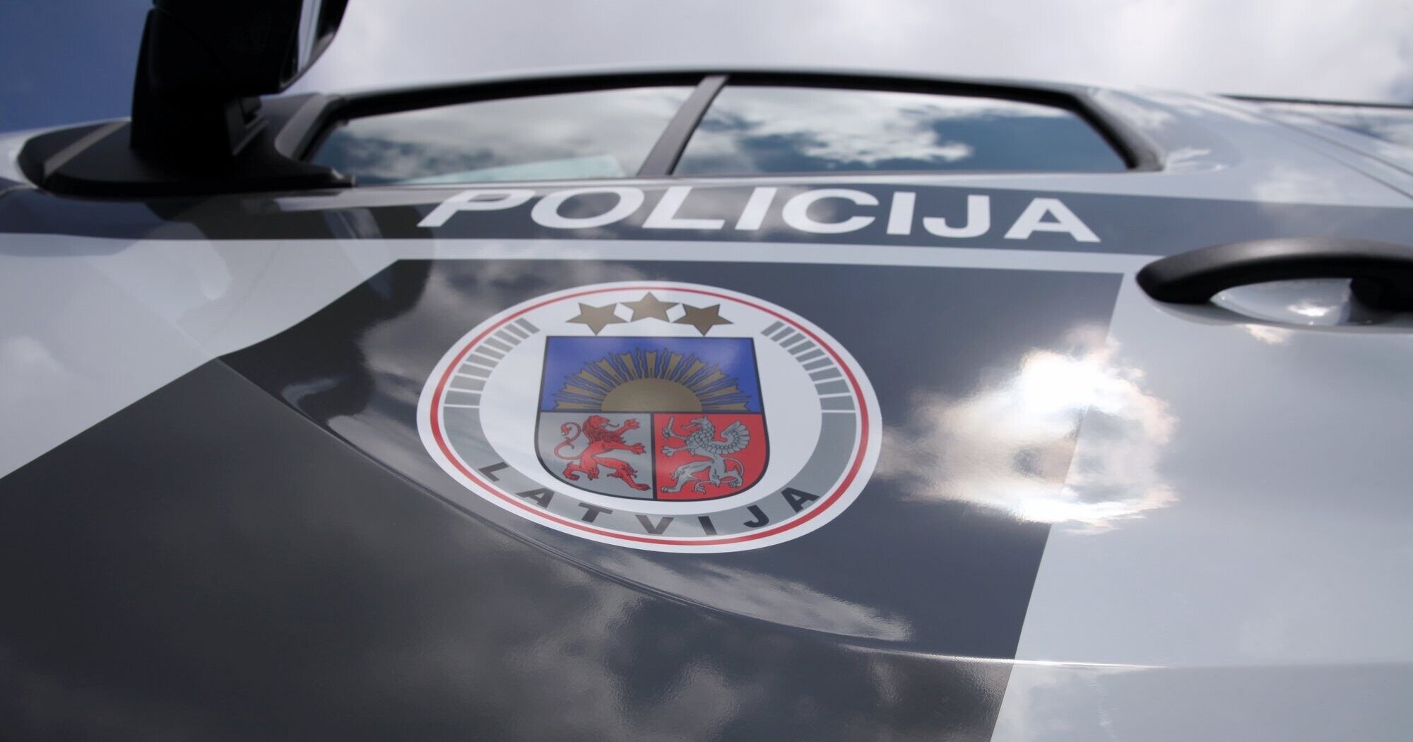 Klaipēdas un Ventas ielas krustojumā notriec bērnu un aizbrauc prom. Policija meklē lieciniekus
