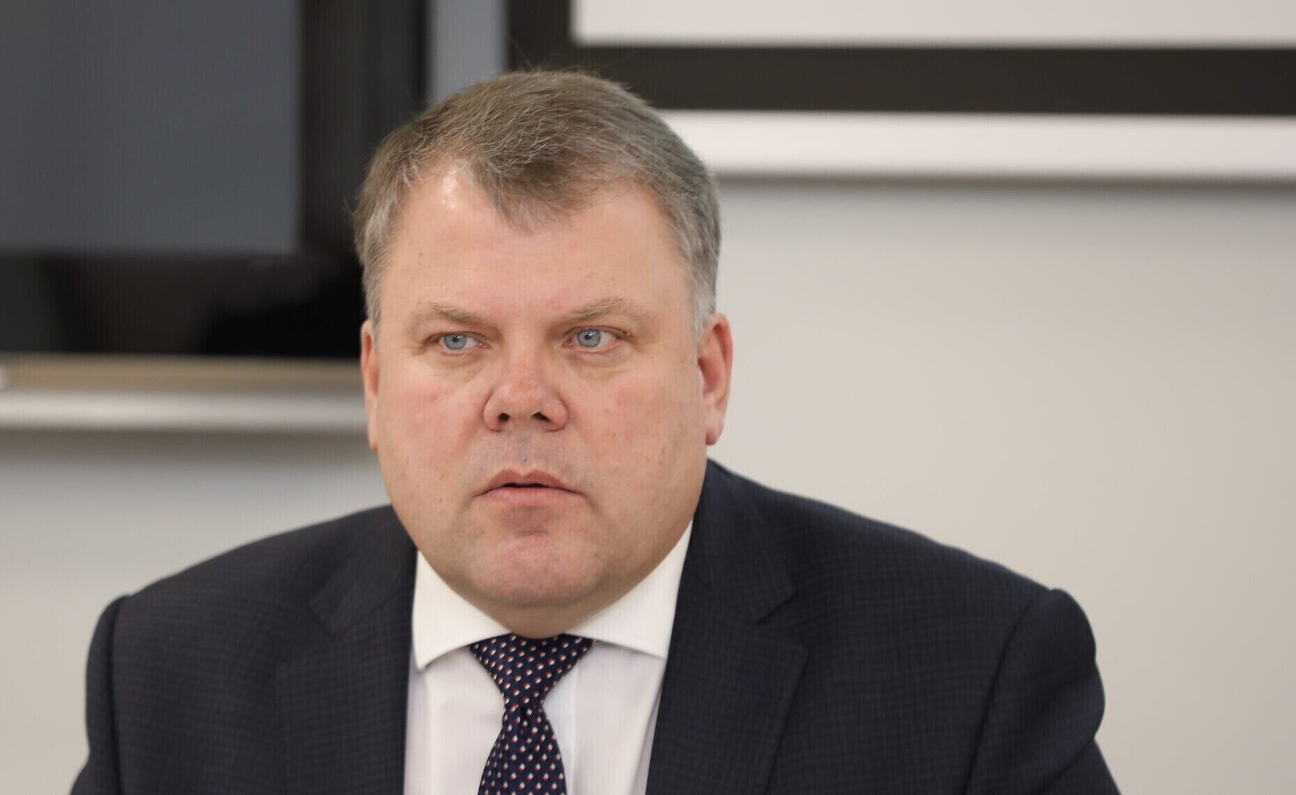 LPS neatbalsta ieceri pašvaldību vadības padomniekus un biroju vadītājus noteikt par valsts amatpersonām