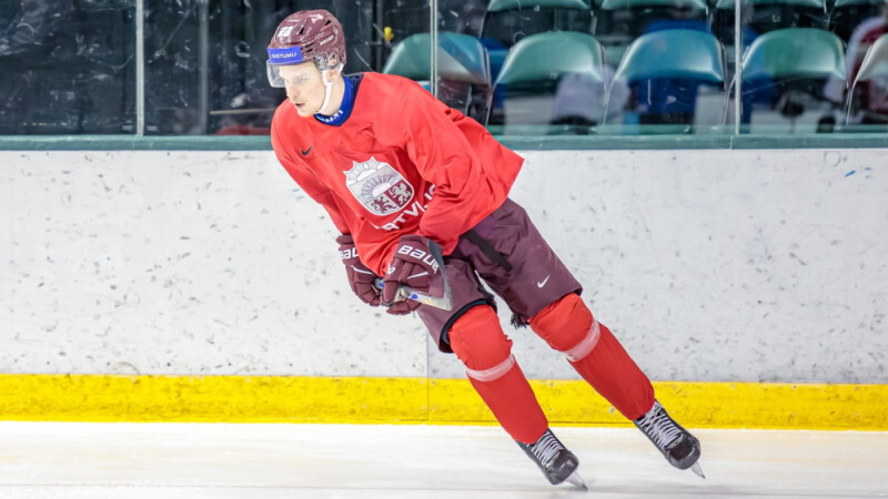 Latvijas U-20 hokeja izlase pārbaudes spēlē zaudē Čehijai