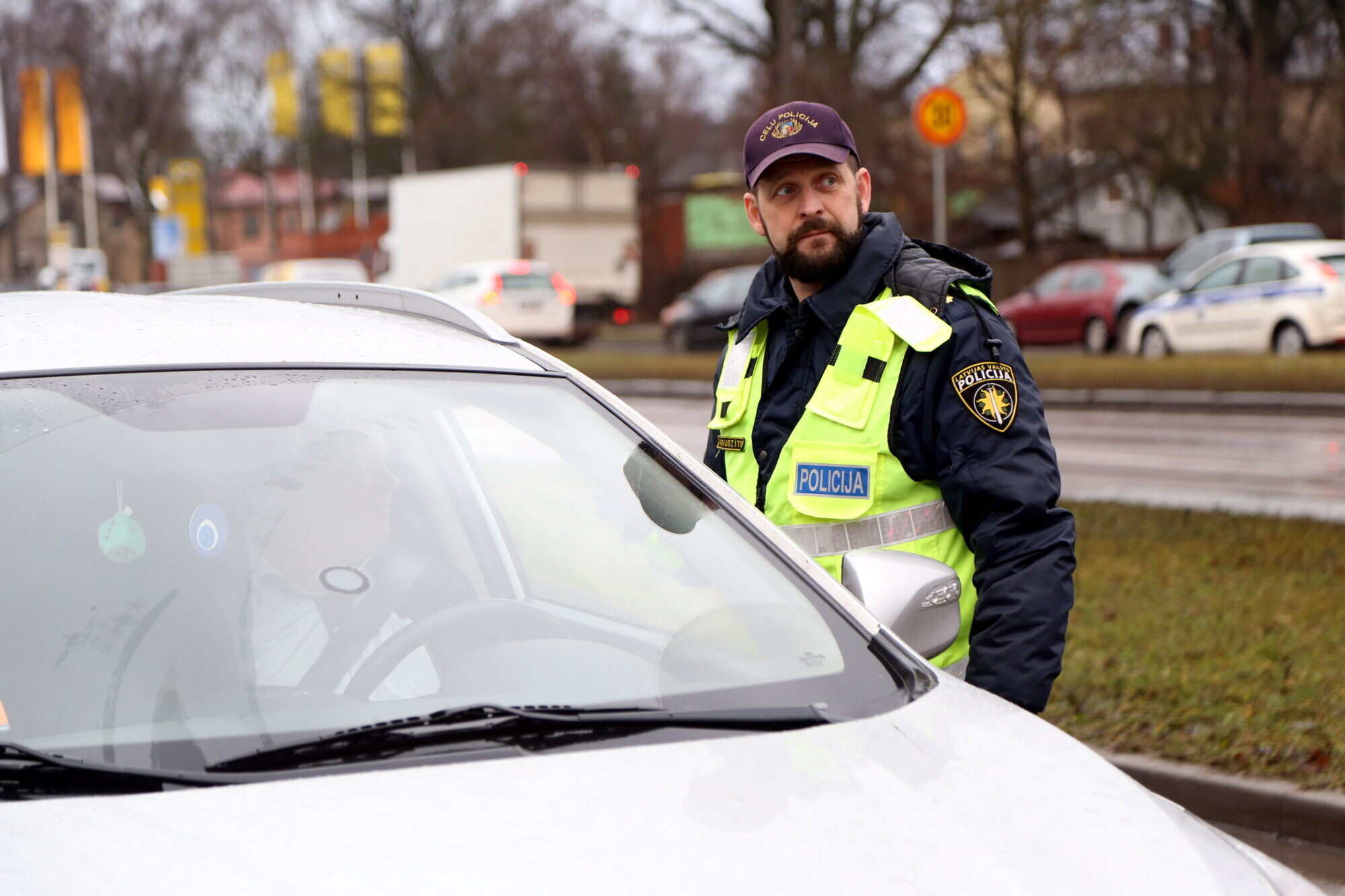 Trešajā svētku brīvdienā pieķerti astoņi dzērājšoferi