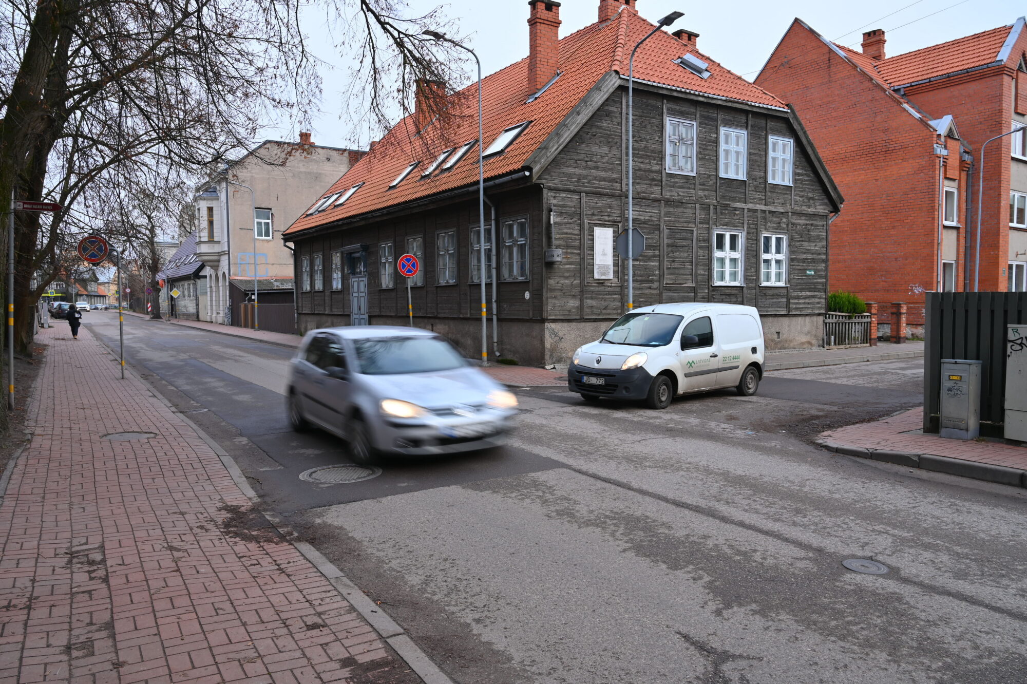Foto: Bāriņu ielā plāno papildu ātrumvaļņus