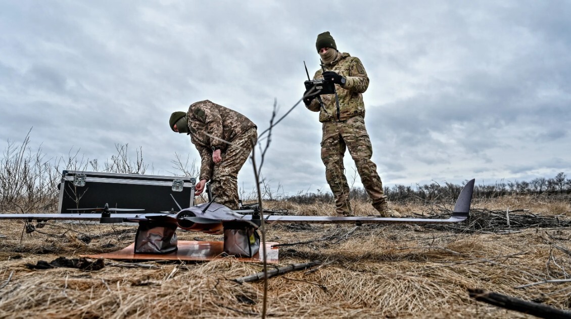 Ukrainas droni nodarījuši postījumus Krievijas ostai pie Azovas jūras