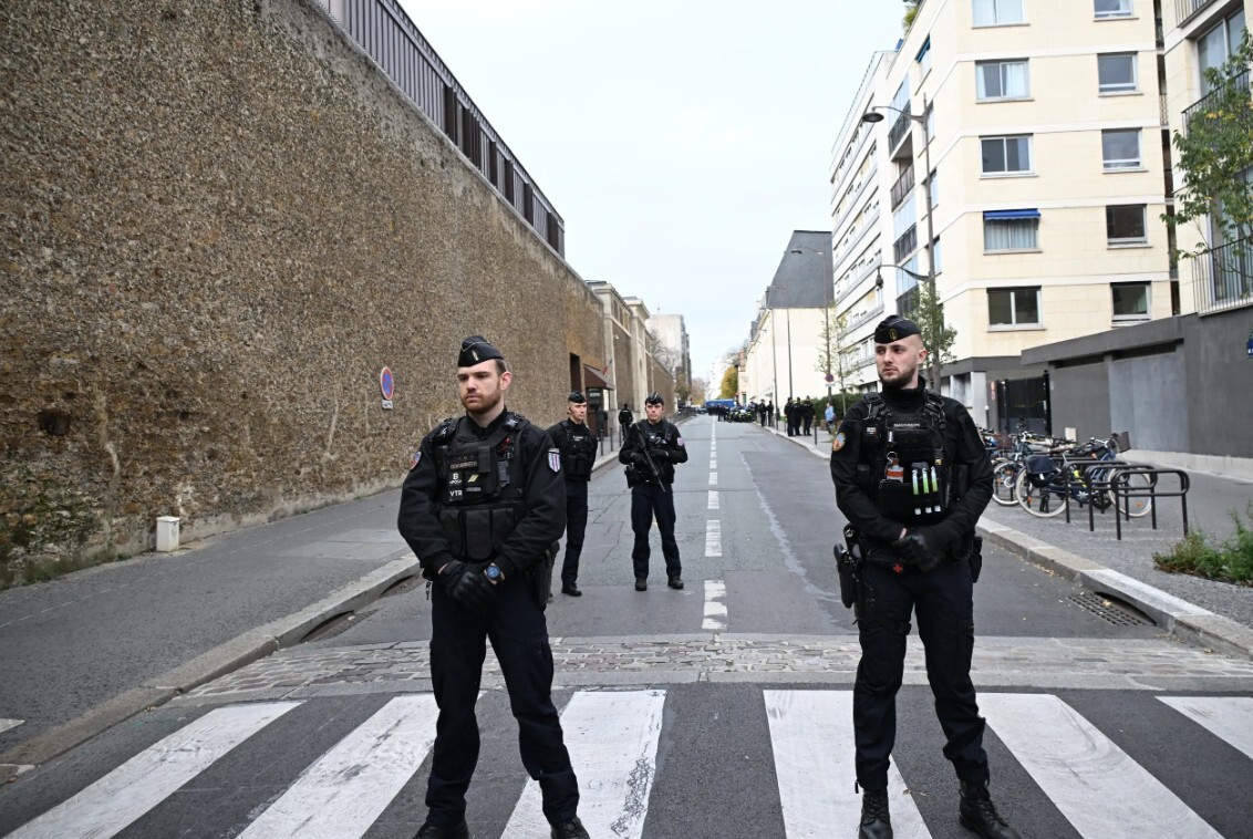 Parīzē aizturēti divi nepilngadīgie par plāniem sarīkot antisemītisku uzbrukumu