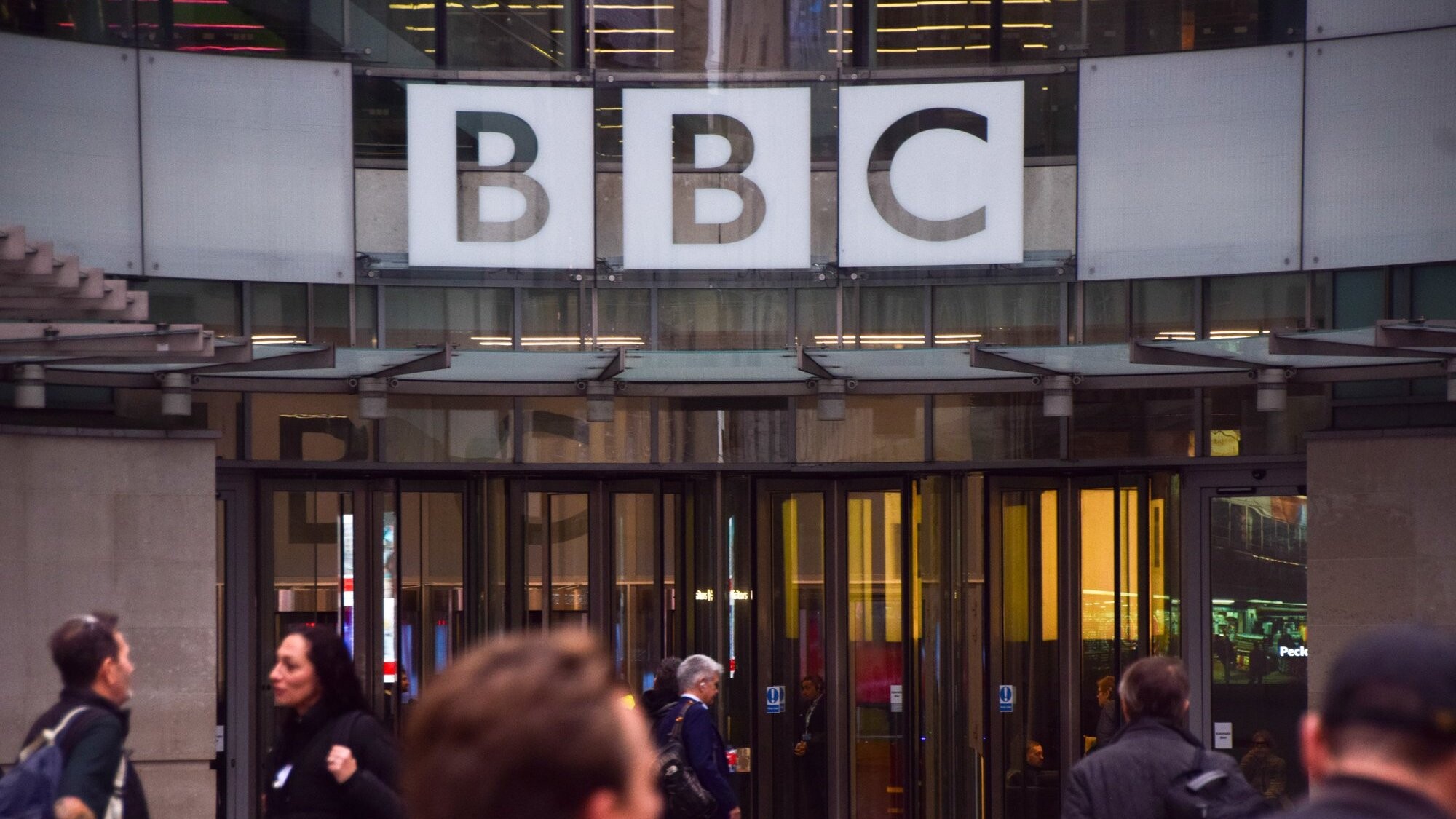 Tramps iesūdz tiesā BBC, pieprasot 10 miljardu dolāru kompensāciju