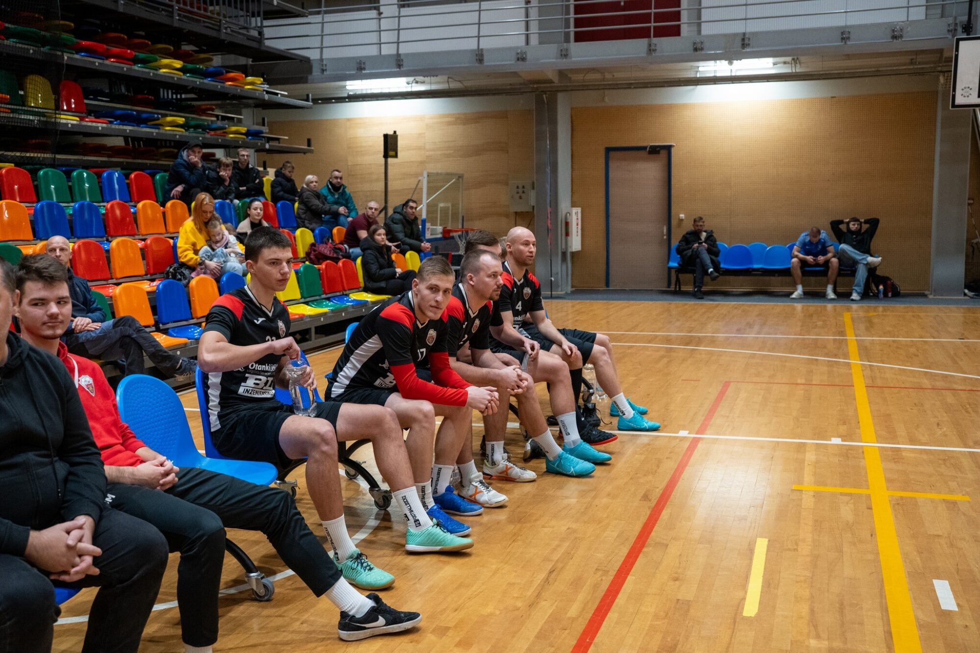 Liepājas amatieru telpu futbola čempionātā līderu maiņa