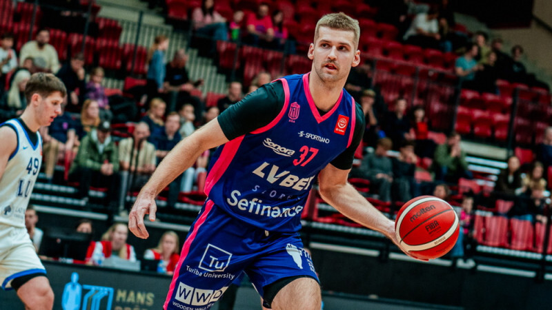Vīksne basketbolista karjeru turpinās Austrijas klubā Traiskirhenes “Lions”