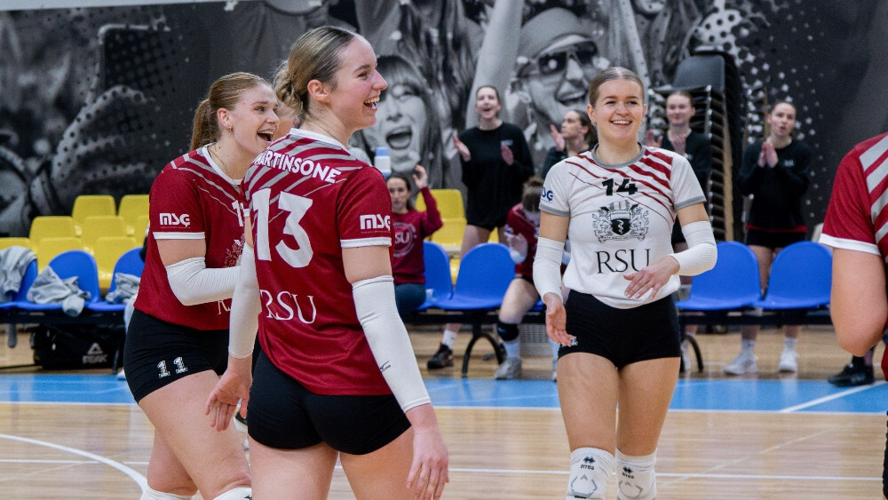 RSU volejbolistes izcīna Latvijas kausu