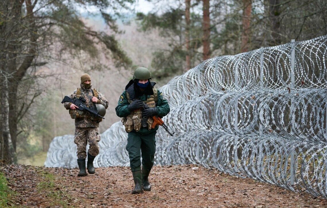Novērsti 45 migrantu mēģinājumi nelegāli šķērsot Latvijas robežu; četrus aiztur Ķekavas novadā