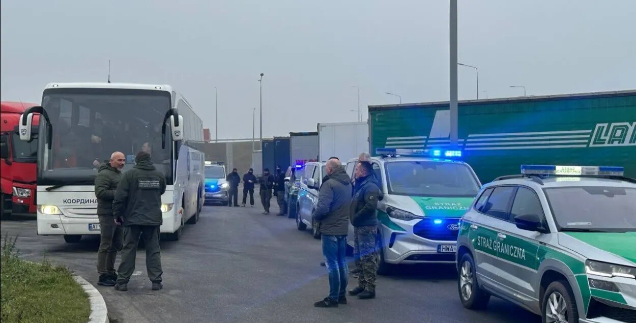 Lietuvā ieradušies vēl 20 Baltkrievijas atbrīvotie politieslodzītie
