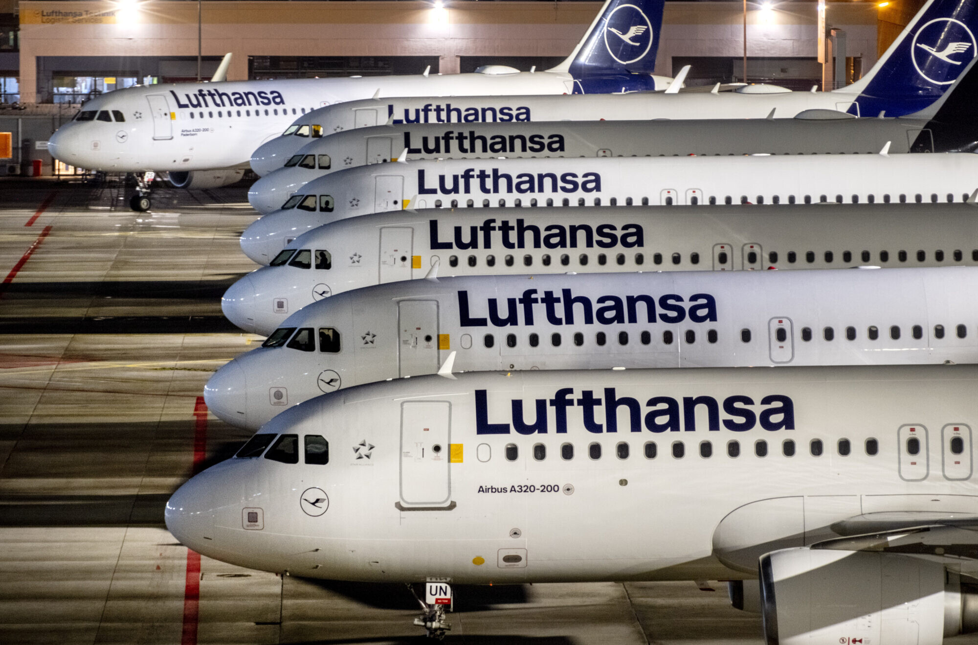 “Lufthansa” neveiks reisus uz Teherānu līdz 29. martam