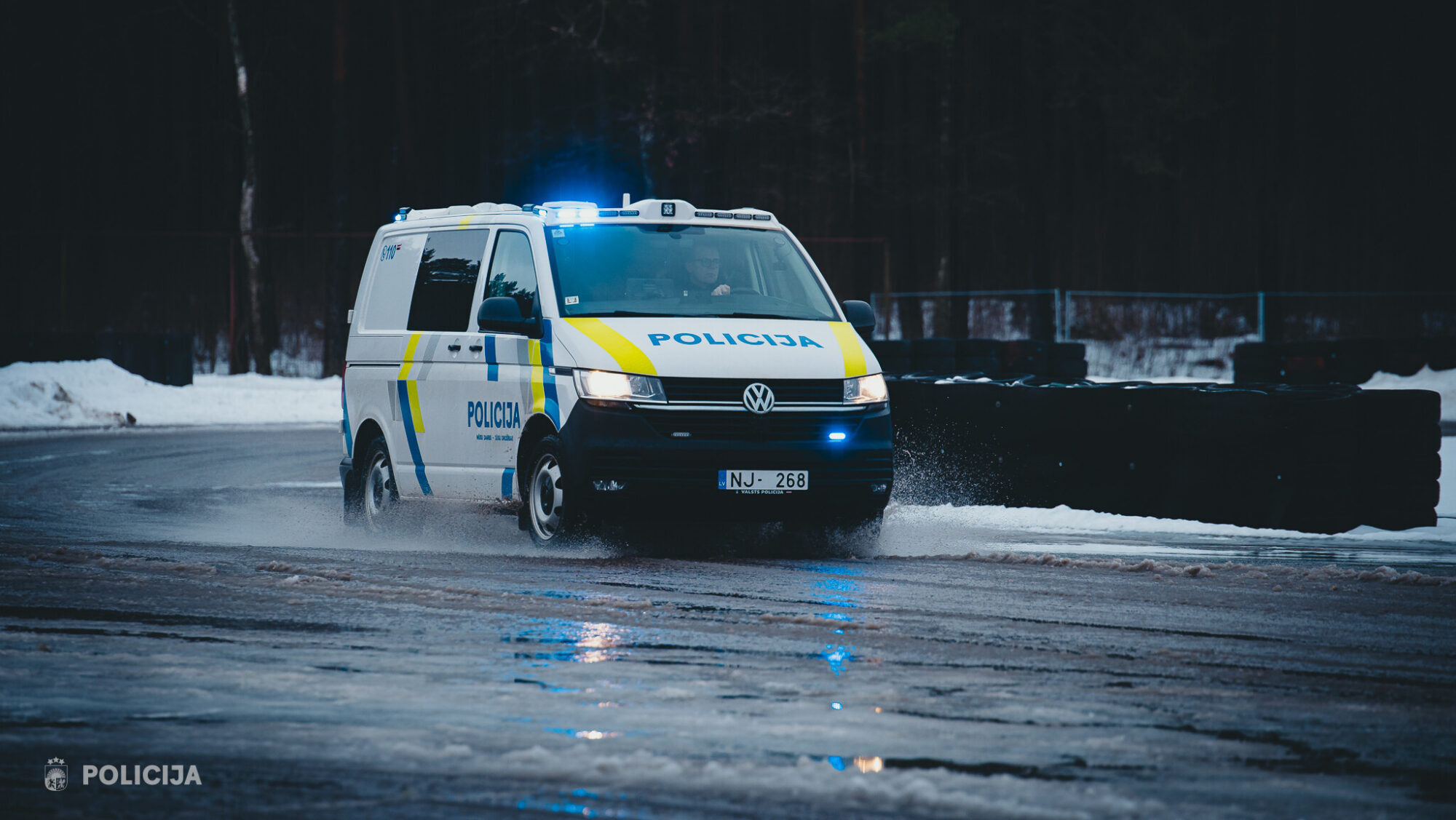 Ceturtdien ceļu satiksmes negadījumos cietuši 19 cilvēki