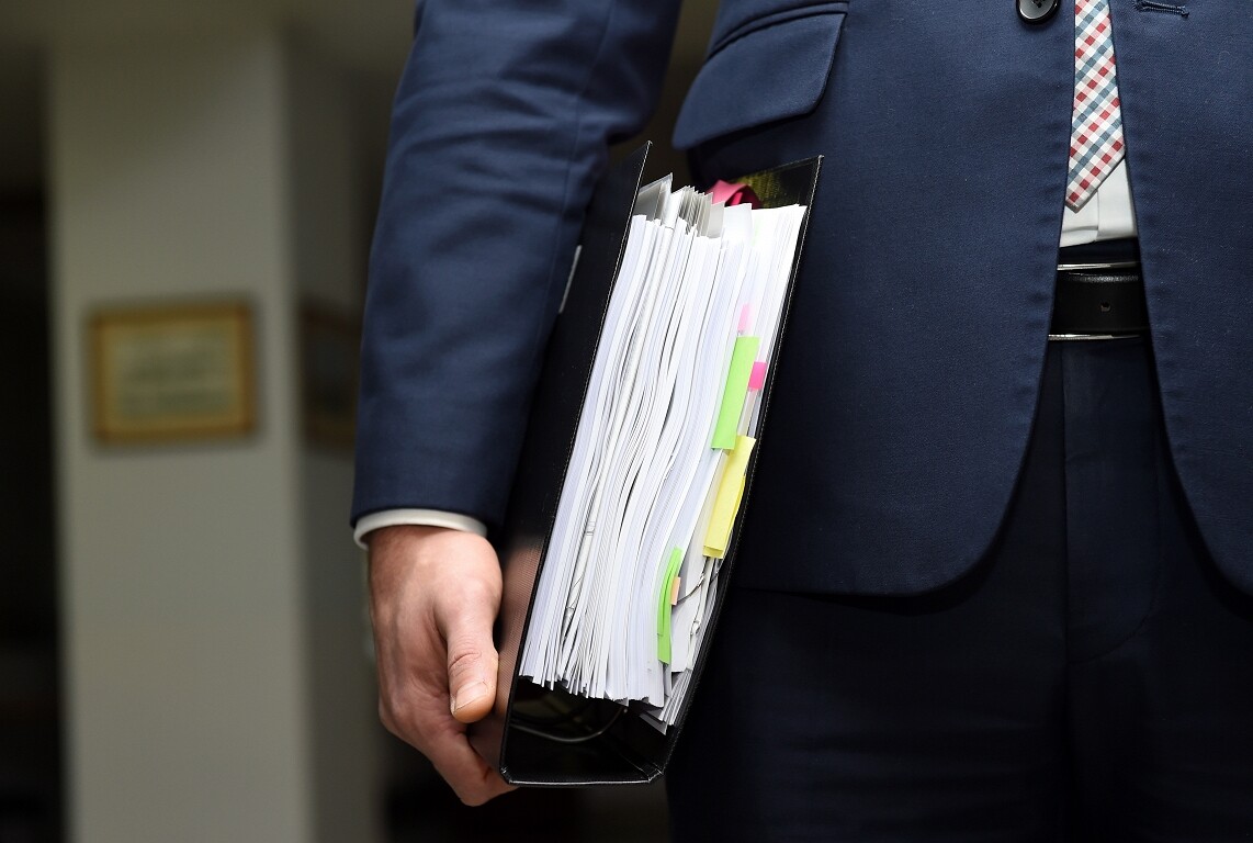 Kipras prezidenta kancelejas vadītājs atkāpies pēc aizdomām par korupciju