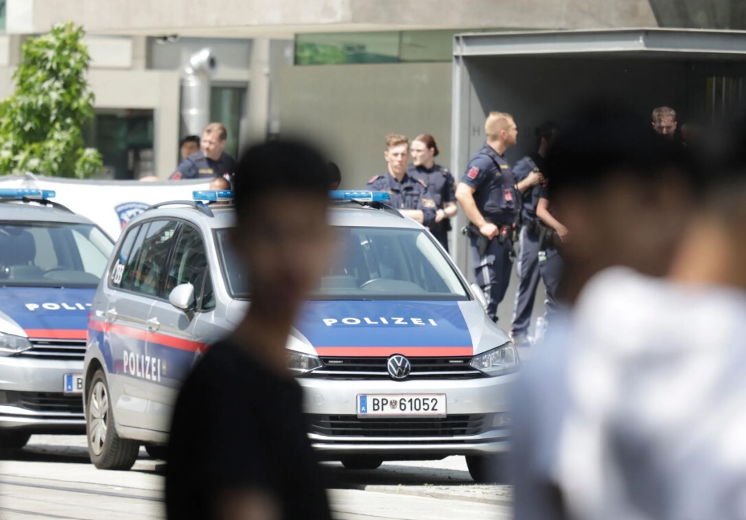 Austrijā imigrantiem par vācu valodas kursu pamešanu piemēros naudassodus
