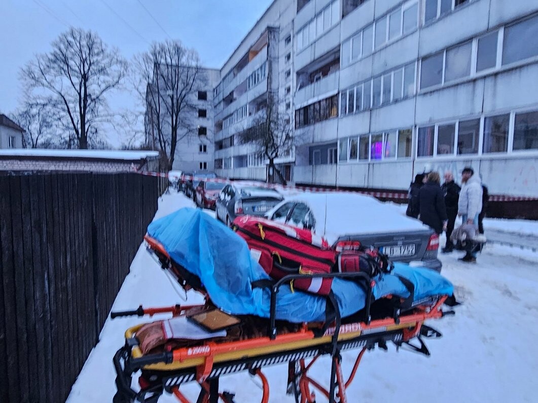Gāzes sprādzienā cietušajai mājai noteikts avārijas stāvoklis un tās ekspluatācija ir aizliegta