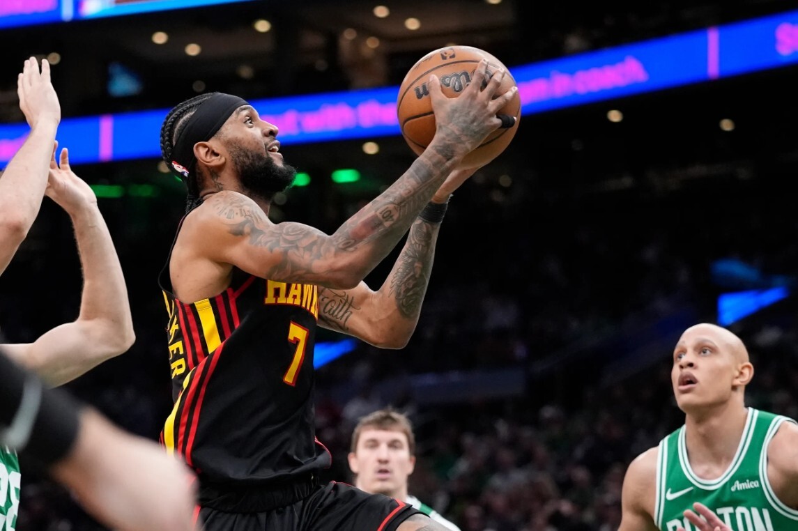 “Hawks” bez Porziņģa uzvar “Celtics”