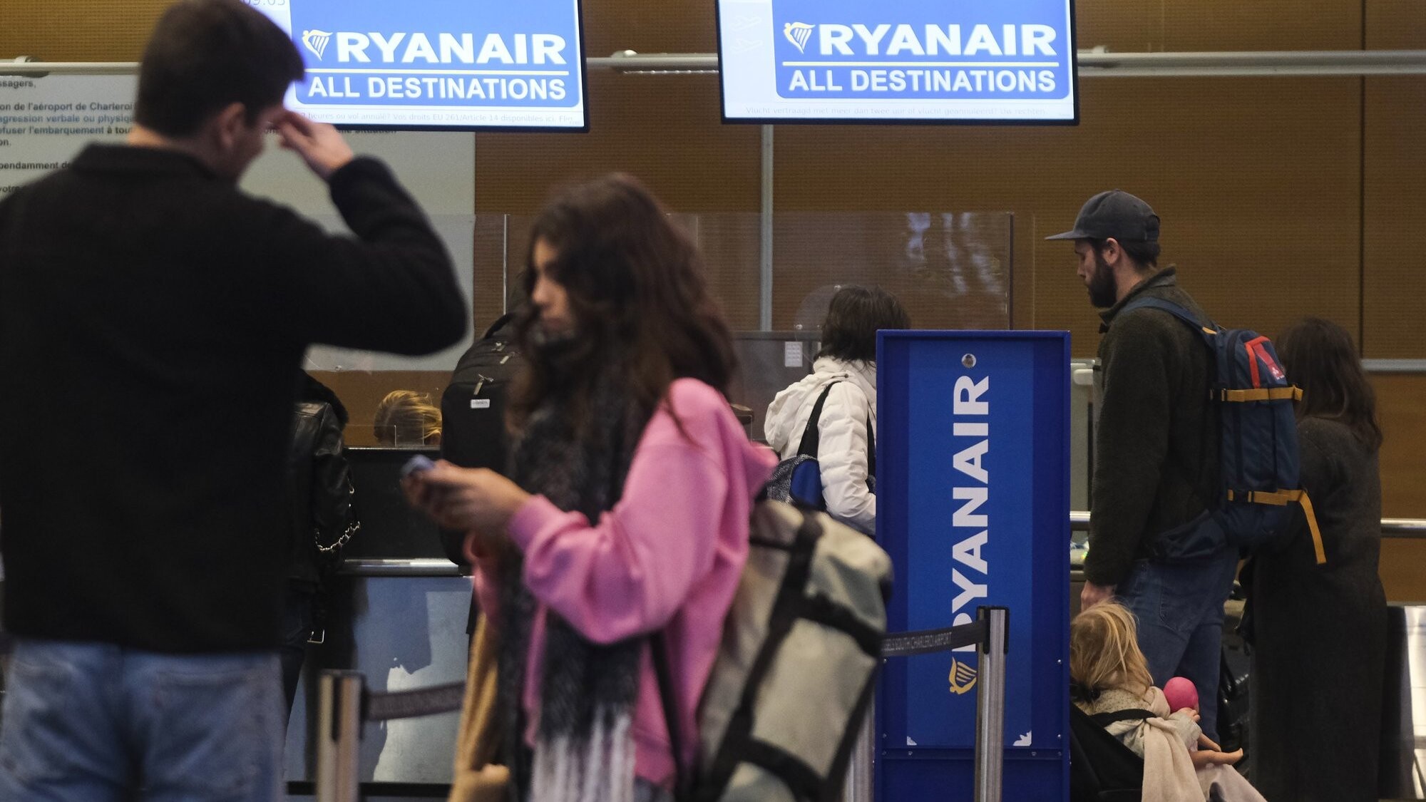 Būtiski sarukusi “Ryanair” ceturkšņa peļņa