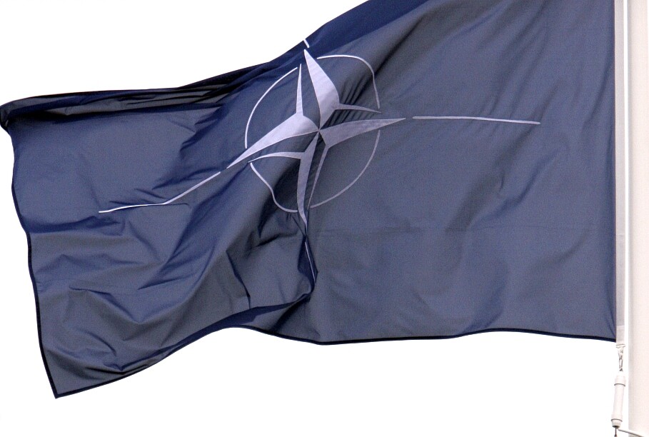 NATO pastiprina “ballistisko raķešu aizsardzības gatavību” Irānas kara dēļ