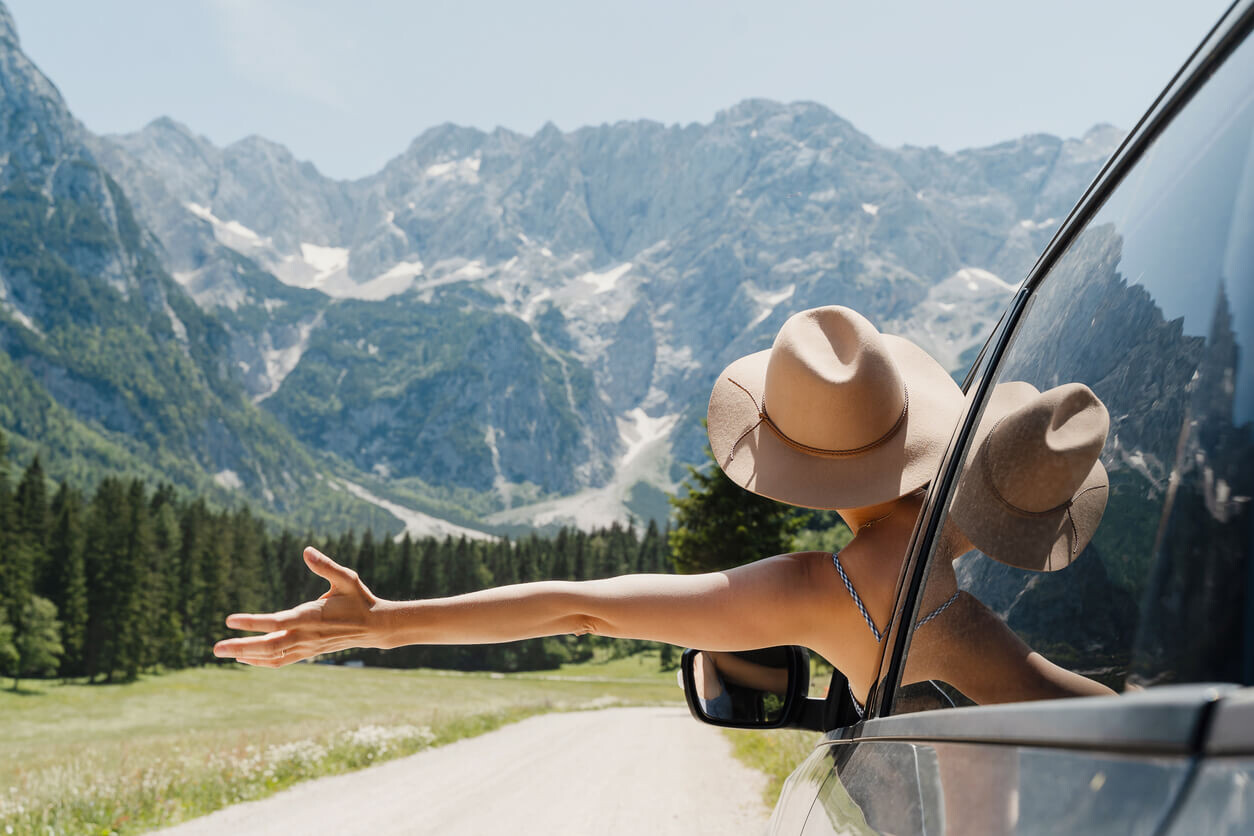 Ceļojumā ar auto: kur darbojas OCTA un kad vajadzīga Zaļā karte?