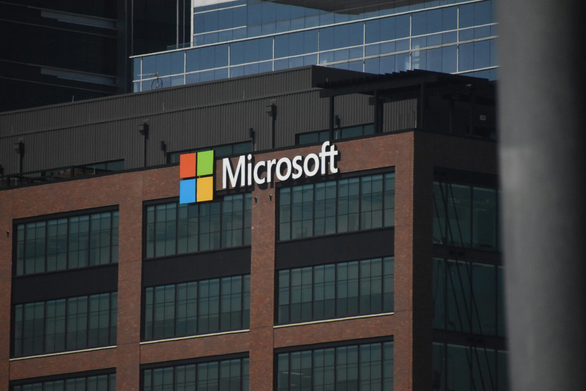 “Microsoft” ceturkšņa peļņa pieaugusi par 60%
