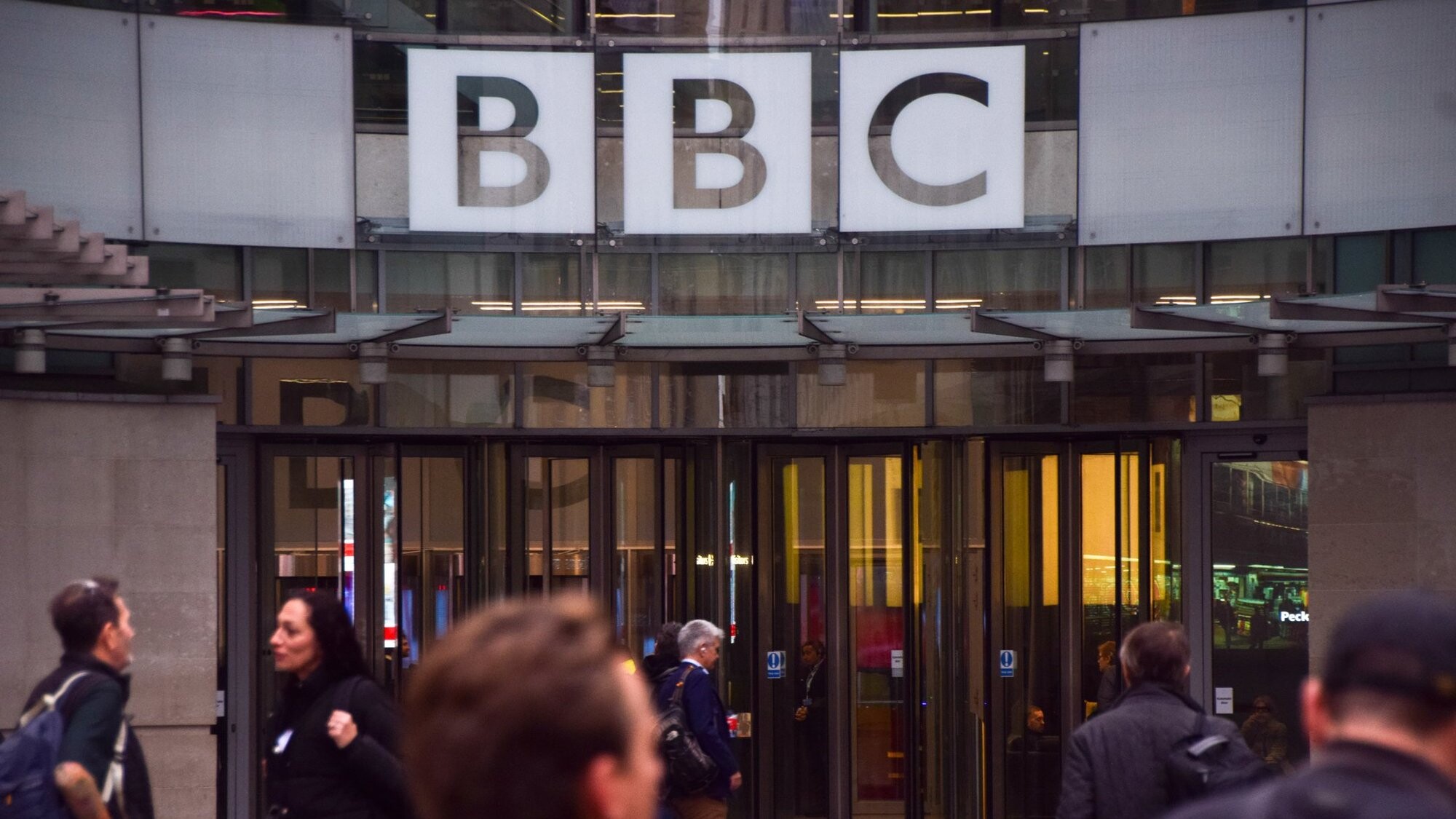 BBC ieceļ pagaidu ģenerāldirektoru