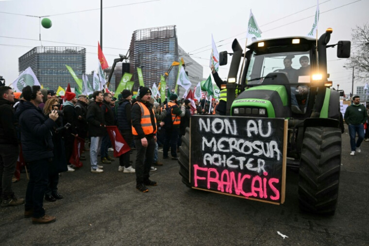 Lauksaimnieki Strasbūrā protestē pret ES un “Mercosur” brīvās tirdzniecības līgumu