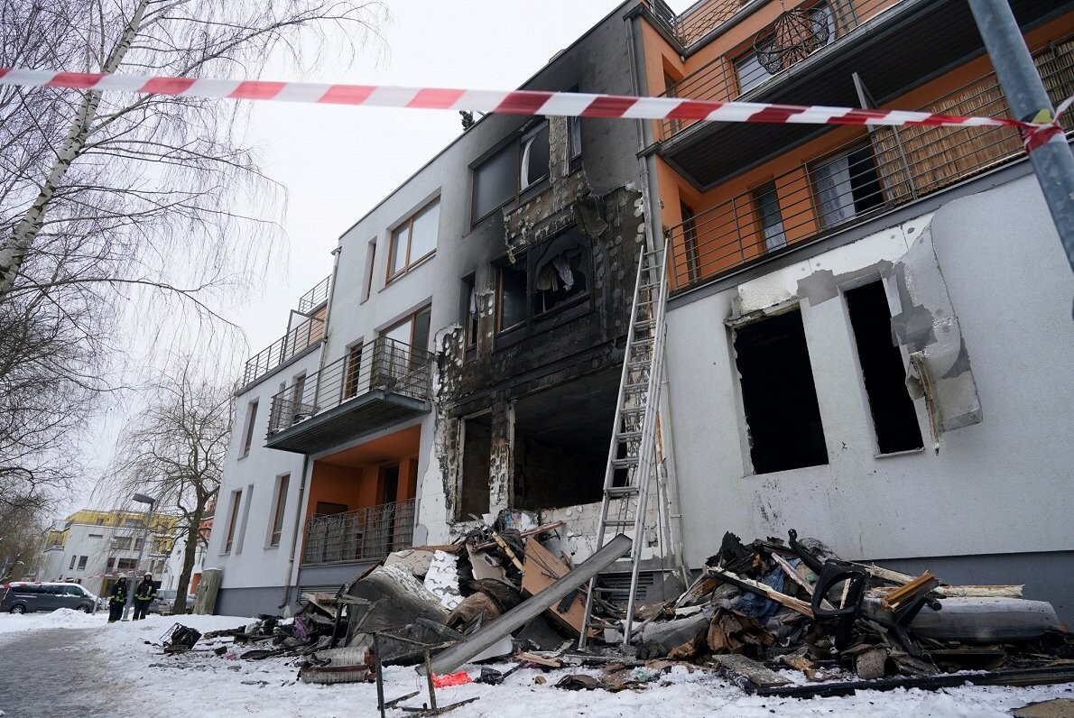 Dzīvojamās mājas ugunsgrēkā Ķekavas pagastā gājuši bojā divi bērni un vairāki cilvēki cietuši