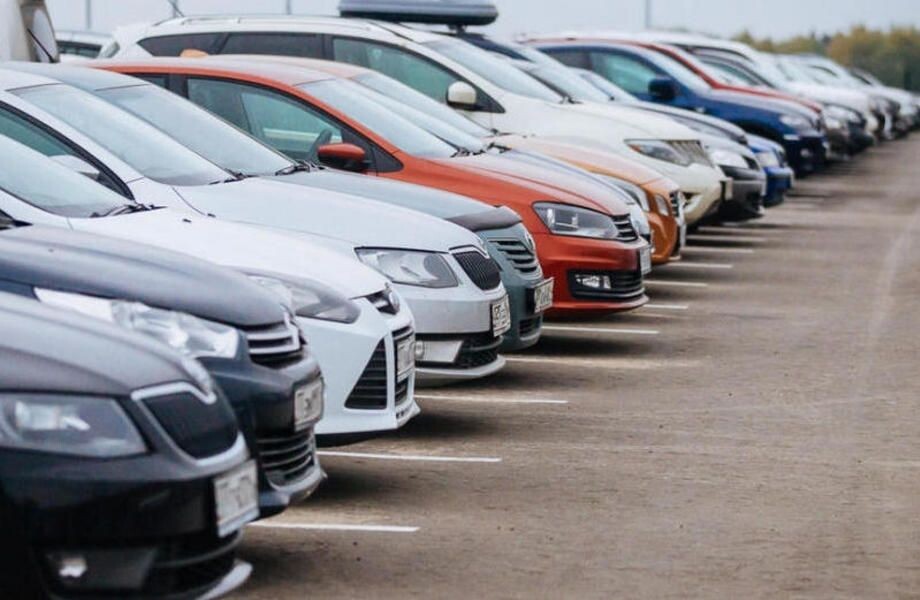 Vāc parakstus par atteikšanos no Saeimas autobāzes