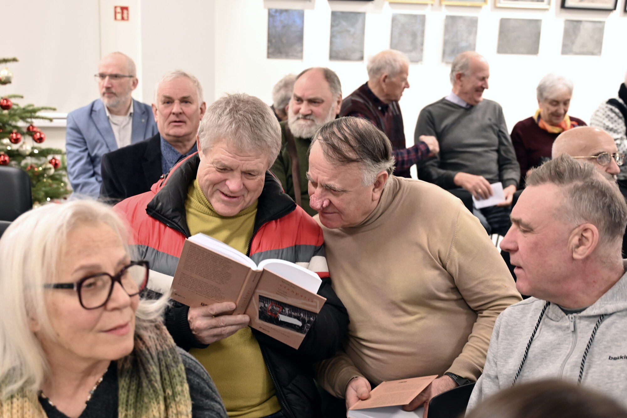 Foto: Vienpatis pret varu – latviešu virsnieka Alfreda Popes dzīve, kas saglabāta memuāros