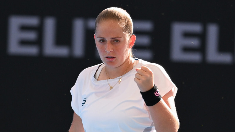 Ostapenko ar Sji iekļūst Brisbenas “WTA 500” turnīra dubultspēļu finālā