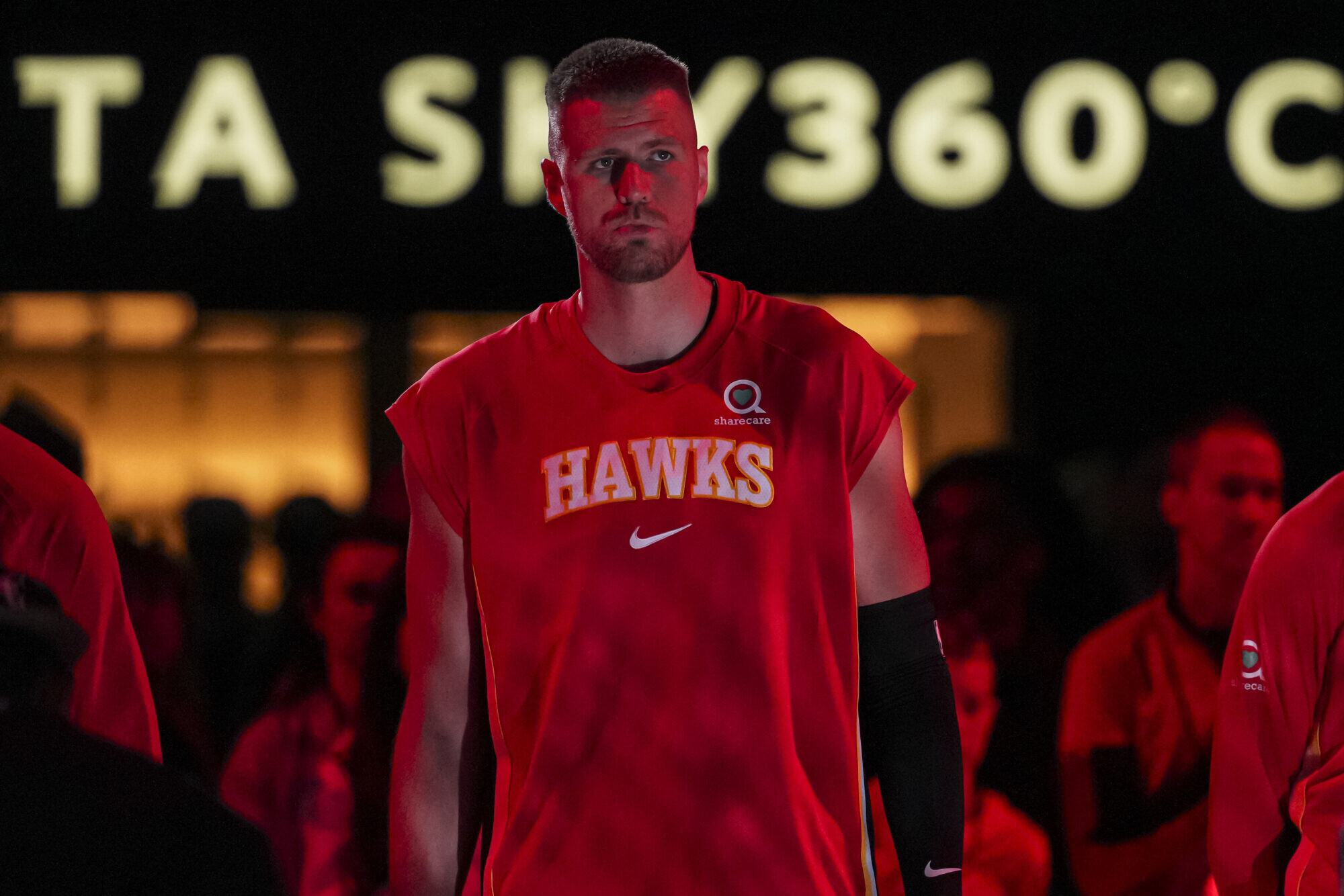 “Hawks” laikapstākļu dēļ pirmdienas maču sāks sešas stundas agrāk