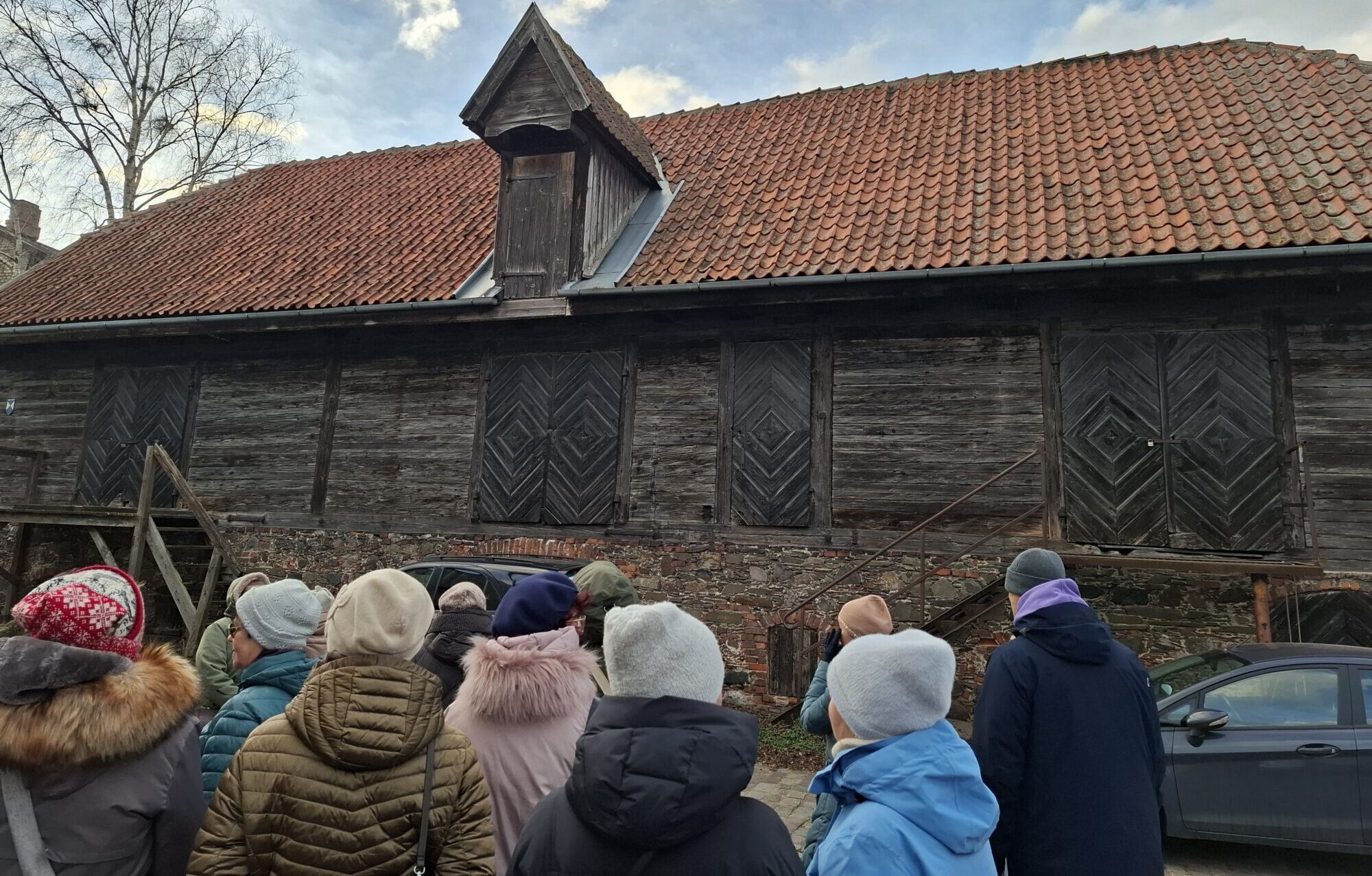 Aiz vārtiņiem, kur Liepāja elpo klusāk: Vecliepājas pagalmu noslēpumi