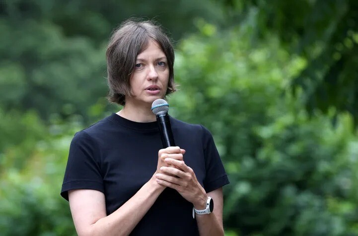 LM redz nepieciešamību pēc izmaiņām kārtībā, kādā bērnus var iesaistīt ārējā izskata demonstrēšanā