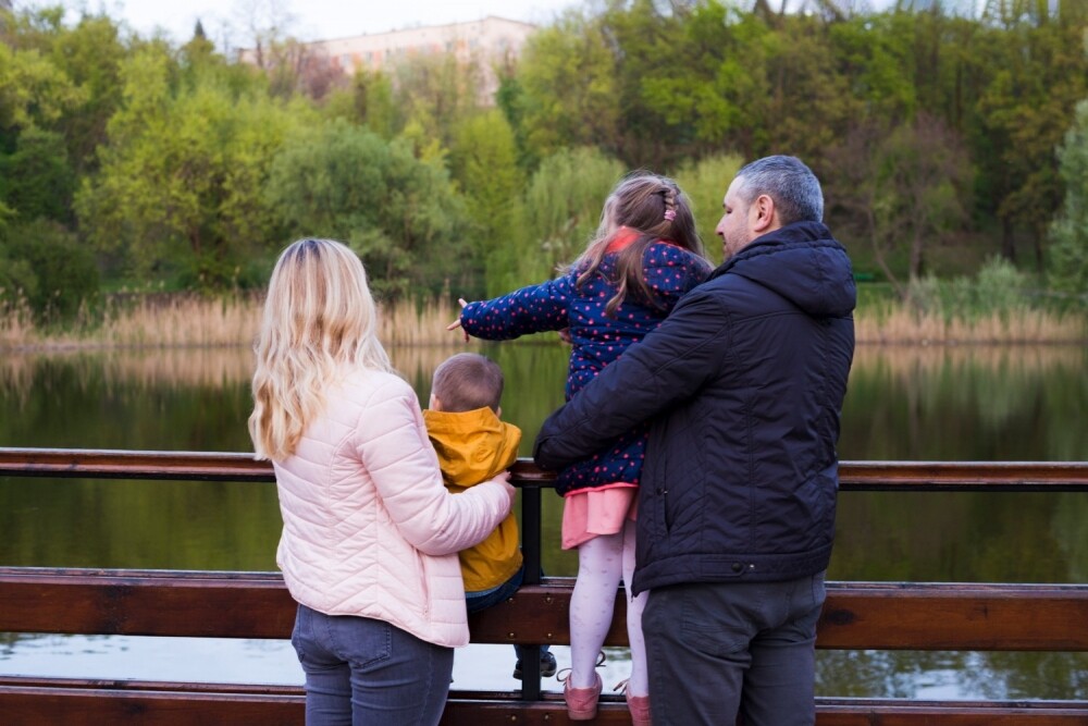 Liepājā audžuģimenēm palielina materiālo atbalstu bērnu uzturam