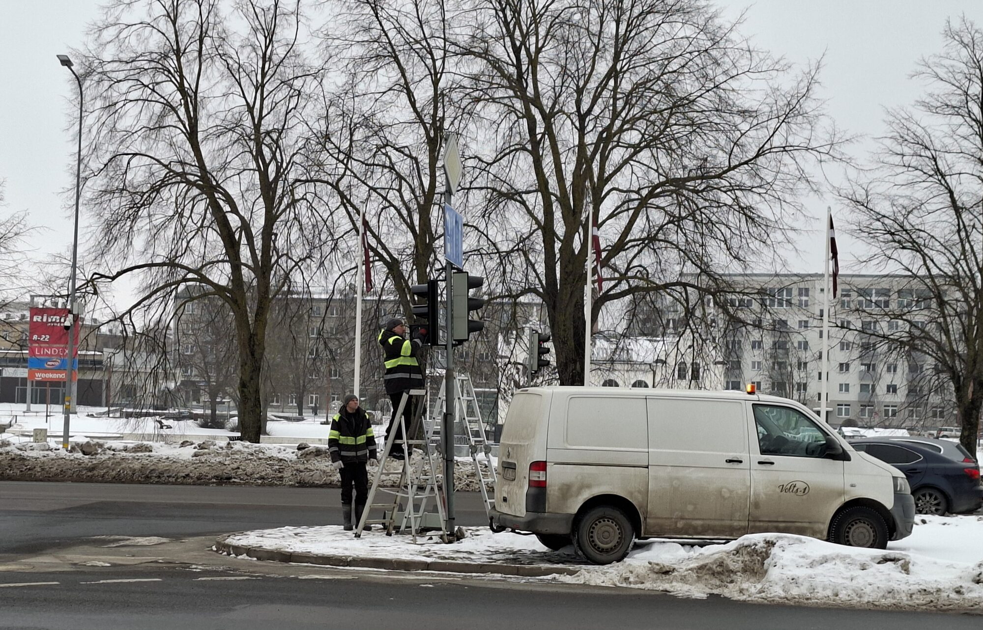 Luksofori kļūst pamanāmāki: Jaunajā ostmalā ieviests jauns drošības risinājums