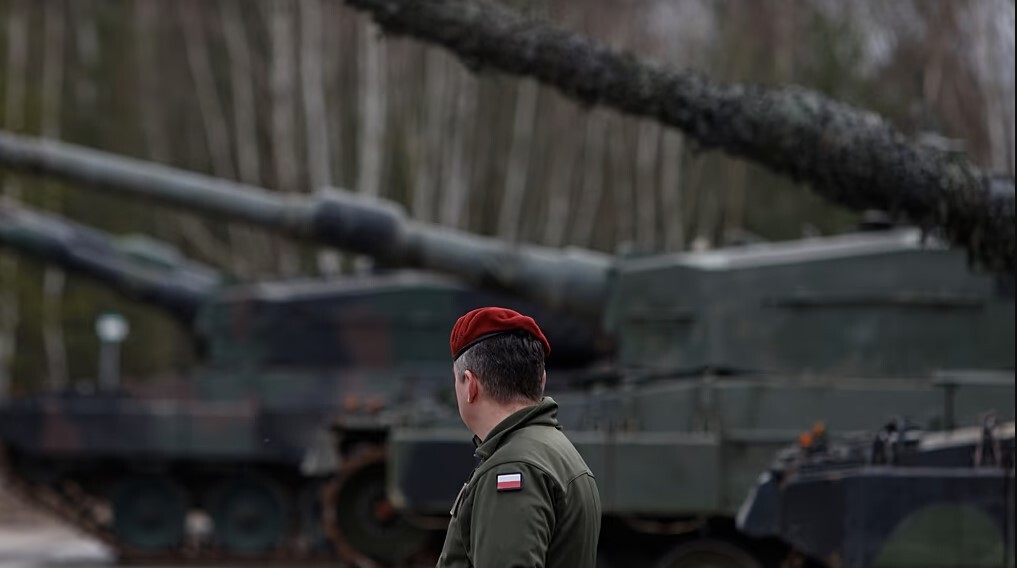 Vācijas un Lielbritānijas militārie līderi aicina eiropiešus gatavoties Krievijas uzbrukumam