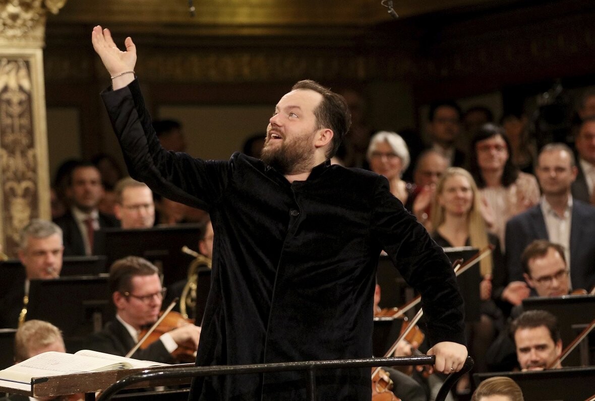 Diriģents Andris Nelsons iegūst divas “Grammy” balvas