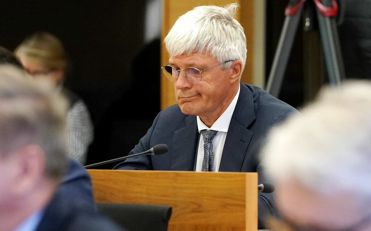 Bartaševiča krimināllietā tiesa plāno uzklausīt trīs Bulgārijas pilsoņu liecības