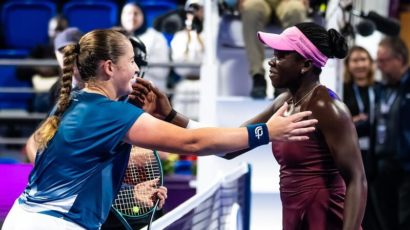 Ostapenko zaudē Dohas “WTA 1000” turnīra pusfinālā