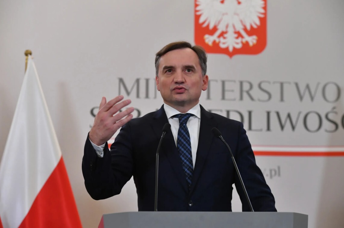 Polija pieprasa izdot bijušā tieslietu ministra Eiropas apcietināšanas orderi