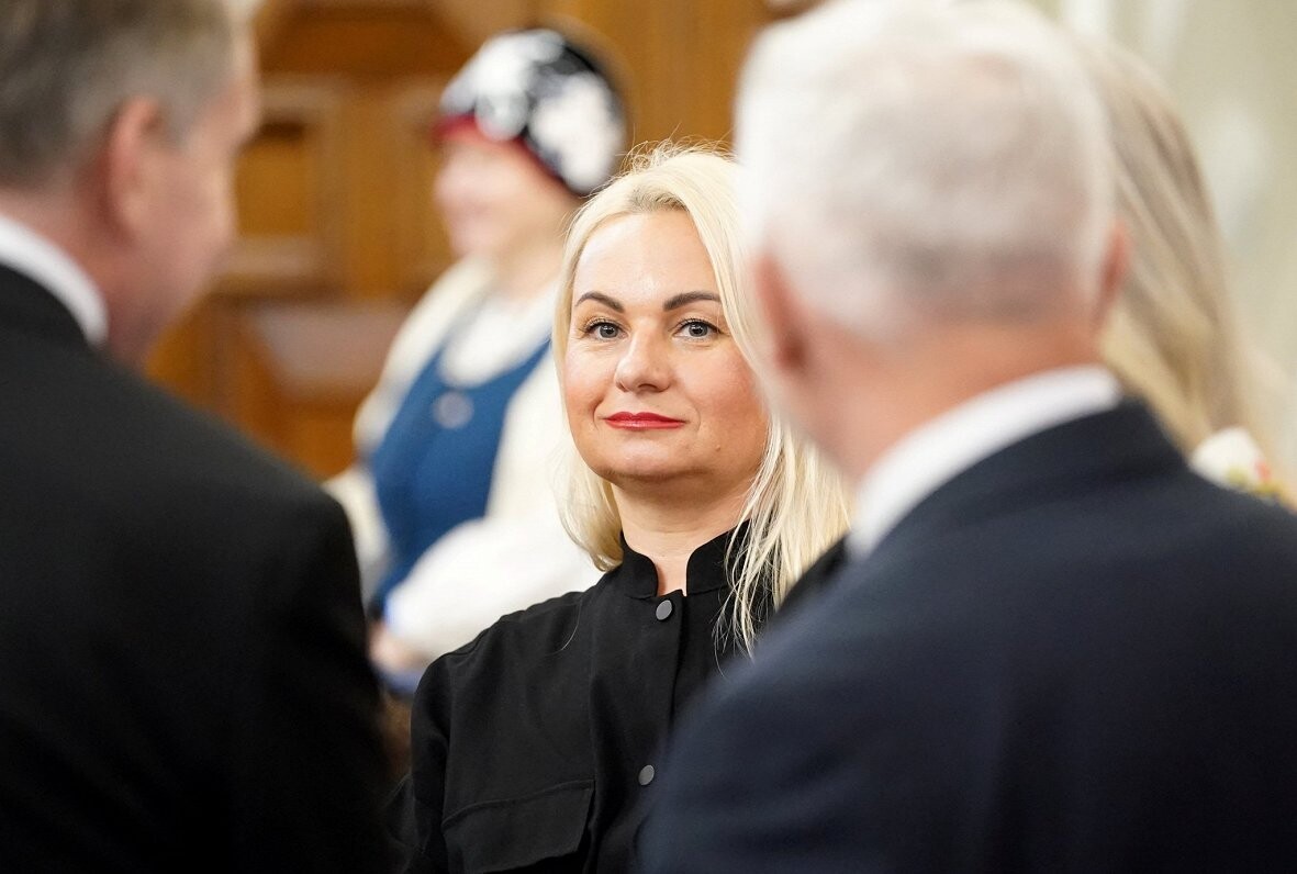 Saeimā gatavo lēmumprojektu par Kļaviņas nosūtīšanu uz valodas pārbaudi