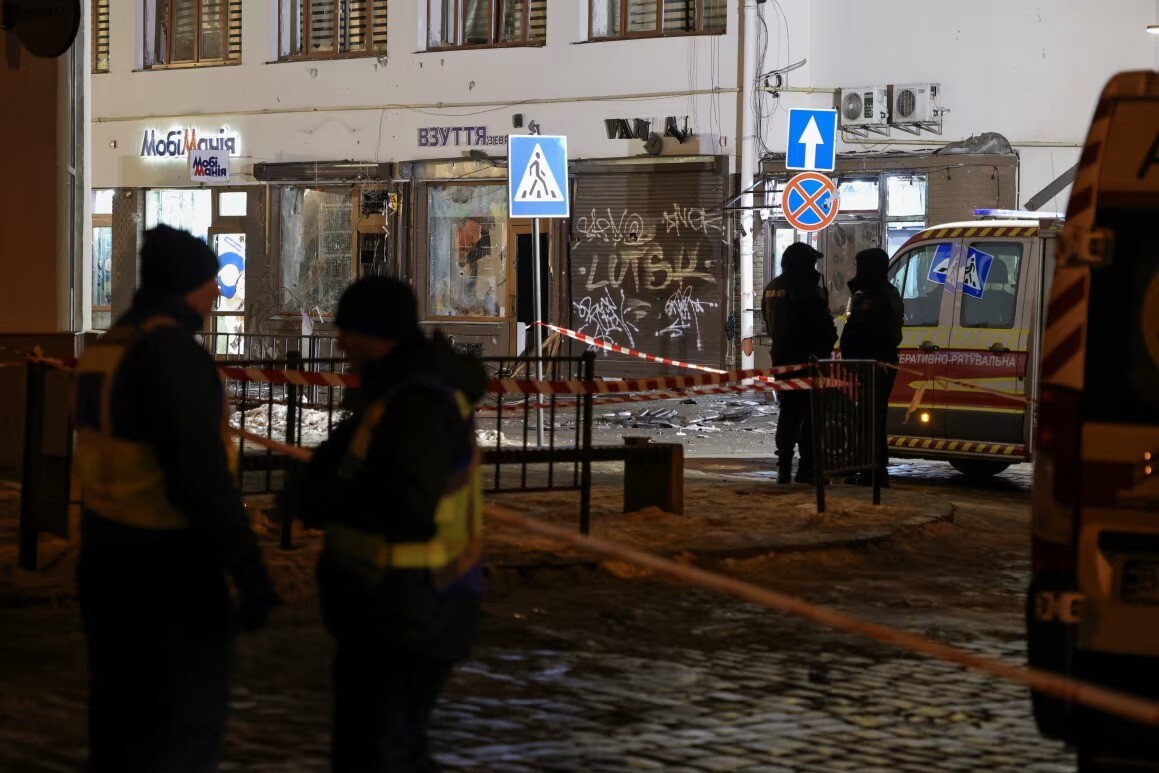 Sprādzienos Ļvivā nogalināta policiste, ievainoti 25 cilvēki