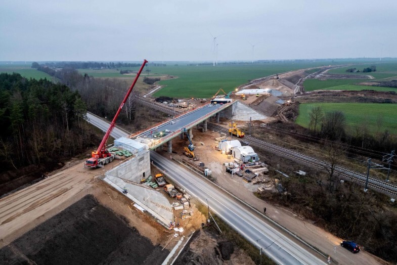 “RB Rail”: “Rail Baltica” pārliecinoši pārgājis no plānošanas posma uz pilna mēroga būvniecību