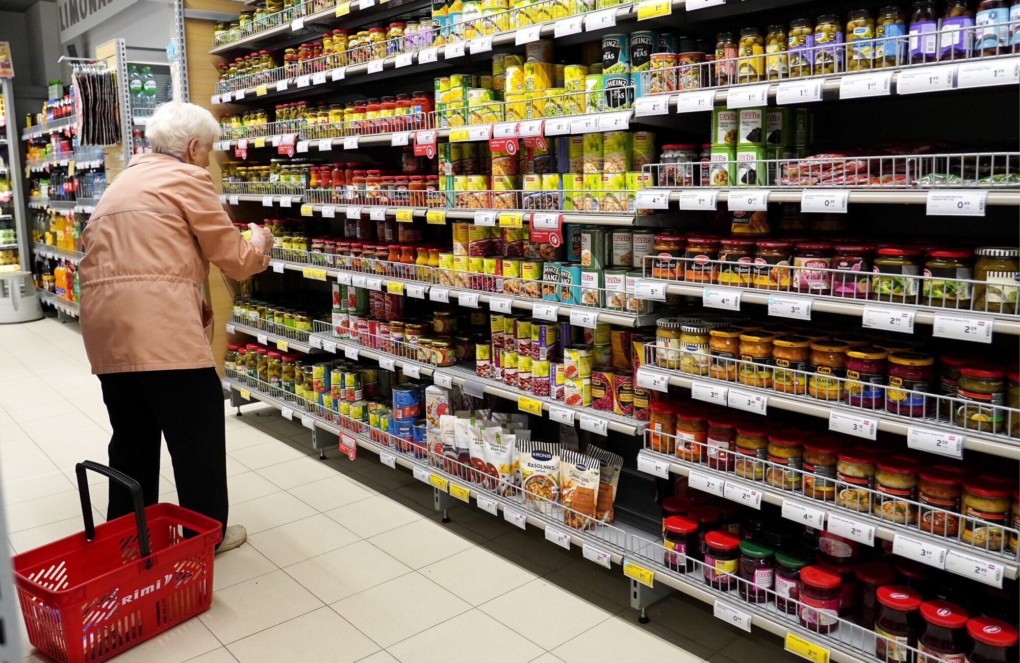 Gada inflācija janvārī Latvijā samazinājusies līdz 2,9%