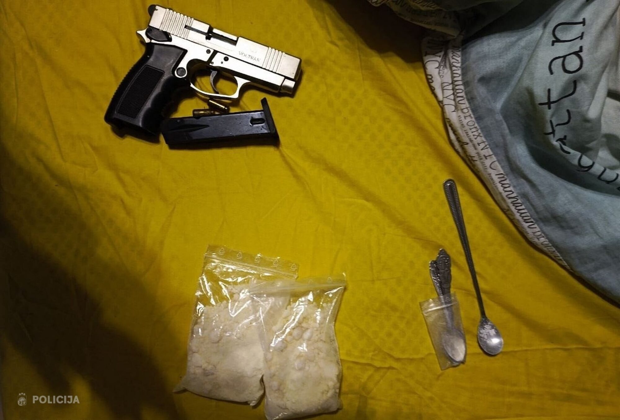 Policija Latgalē aiztur narkotiku tirgotāju un atklāj viņa saistību ar zādzību