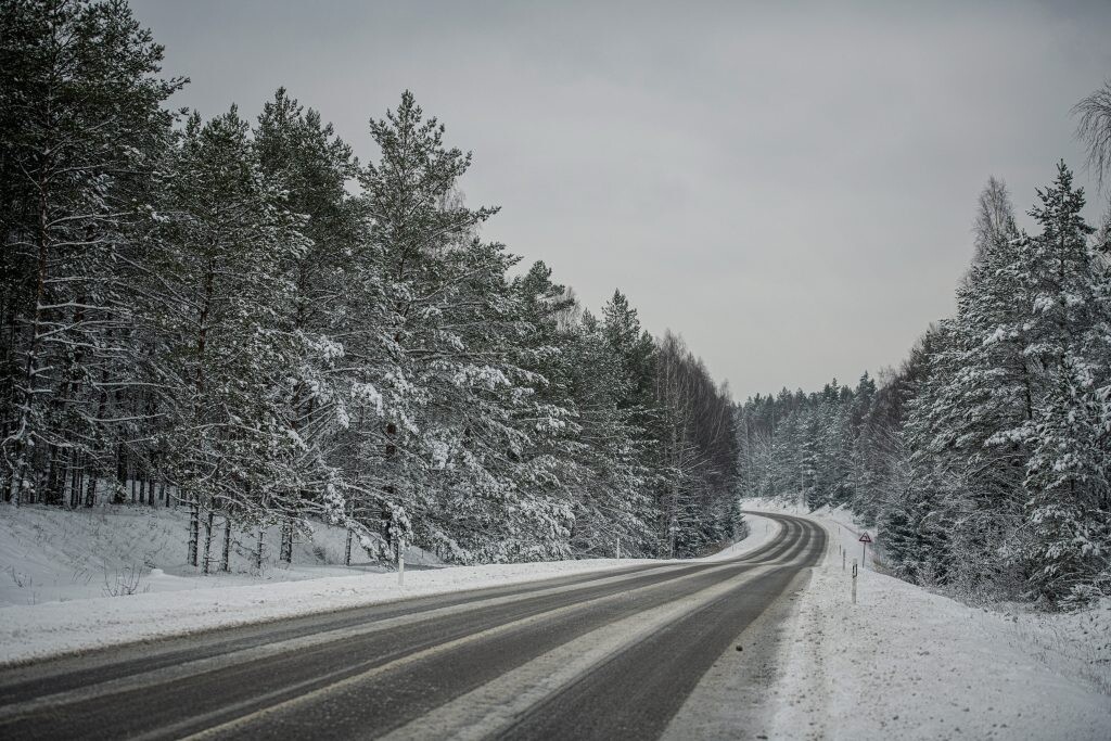Trešdienas rītā labākais ceļu stāvoklis ir Kurzemē