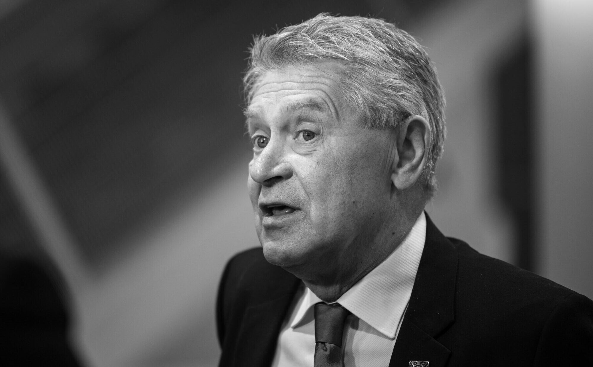 Mūžībā devies izcilais latviešu diriģents Imants Resnis