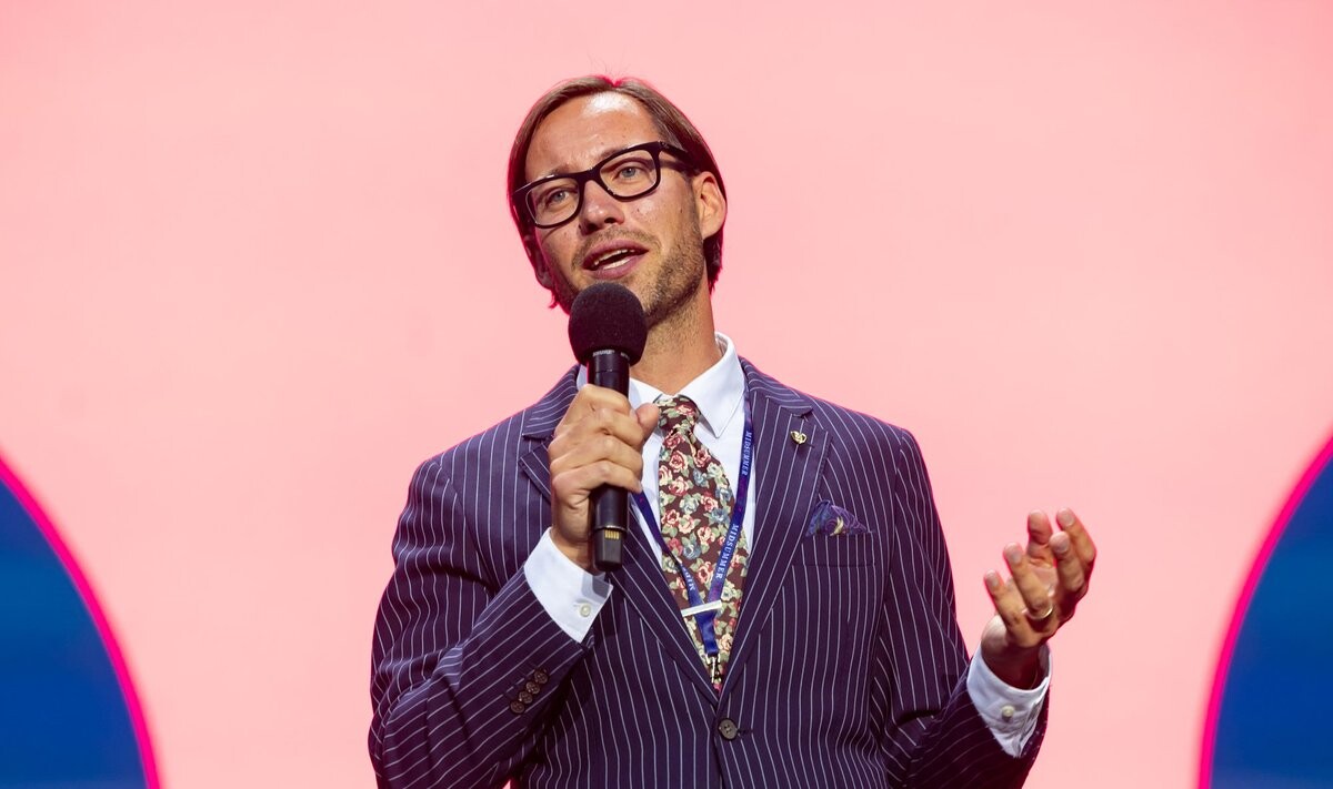 Lietuviešu mākslinieki nepiedalīsies festivālā “Midsummer Vilnius”, jo organizatori saistīti ar Epstīnu
